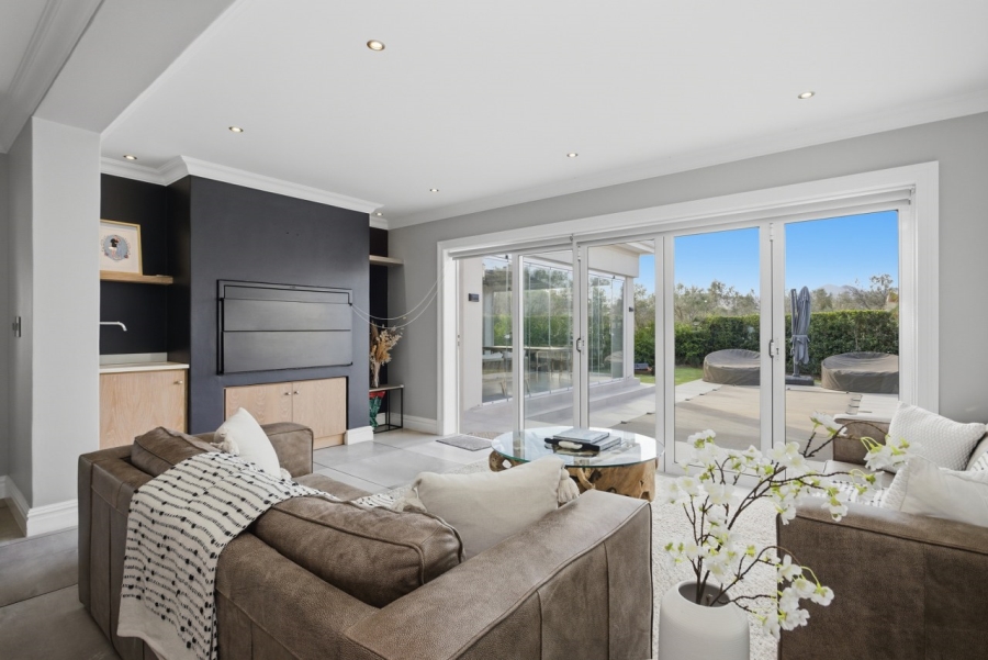 4 Bedroom Property for Sale in Val De Vie Estate Western Cape